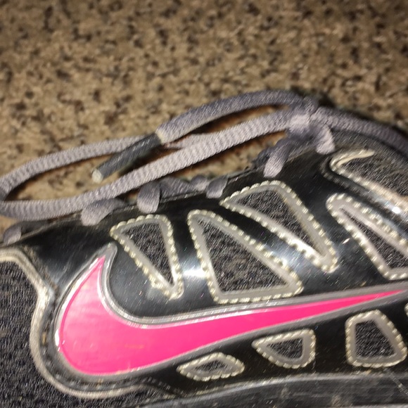 Nike - Picture 2 of 3